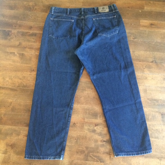 Men’s Authentic relaxed fit medium wash jeans - Picture 6 of 8